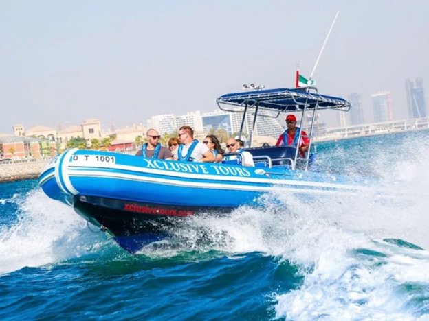 EXPERIENCE THE EXCITEMENT SPEED BOAT TOUR IN DUBAI WITH FIVE STAR TOURISM?